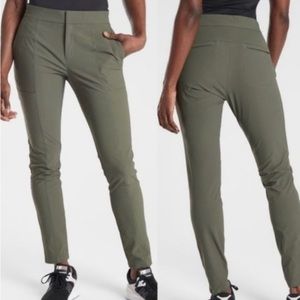 Athleta Wander Stash Skinny Pant Size 10 Olive Green